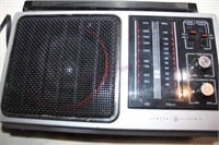 General Electric AC/DC Portable Radio