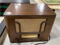 Silvertone Early 1900s Radio