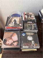 LARGE LOT OF CD'S