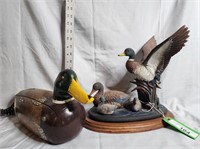 Wooden Duck Phone & Duck Statue