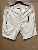 Size Medium BALEAF men shorts