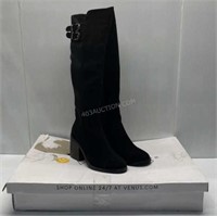 Sz 7 Ladies Venus Boots - NEW