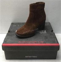 Sz 6 Ladies Bastien Boots - NEW $210