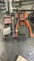 1 LOT, 2 PIECES, 1 central hydraulics 2000 lbs