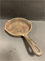 Wagner 6.5” cast iron skillet