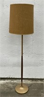 (MC) Mid Century Modern Floor Lamp With Lamp