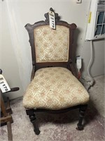 Wooden accent chair