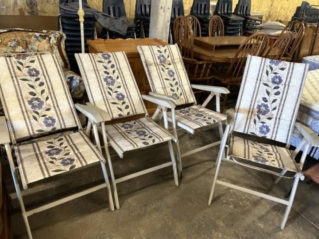 PATIO CHAIRS-NEED CLEANED A LITTLE