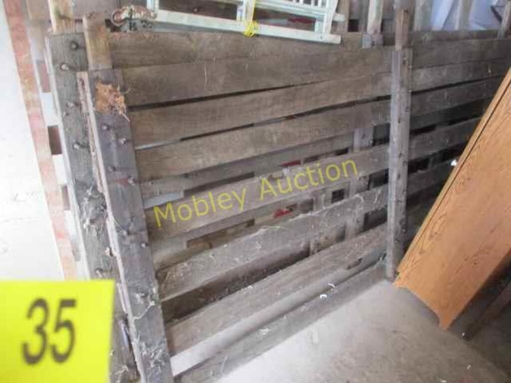 4 CATTLE PANNELS-OAK WOOD-PICK UP ONLY