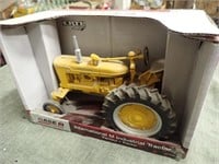 Ertl IH "M" Industrial Tractor, 1/16 Sale, New In