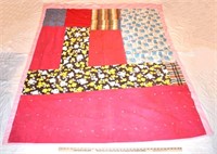 VINTAGE PATCHWORK COUNTRY QUILT - 63" x 77"