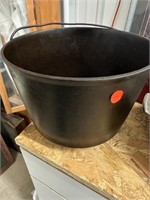 Cast Iron Pot cracked on bottom
