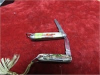 (2)Vintage souvenir folding pocket knives.