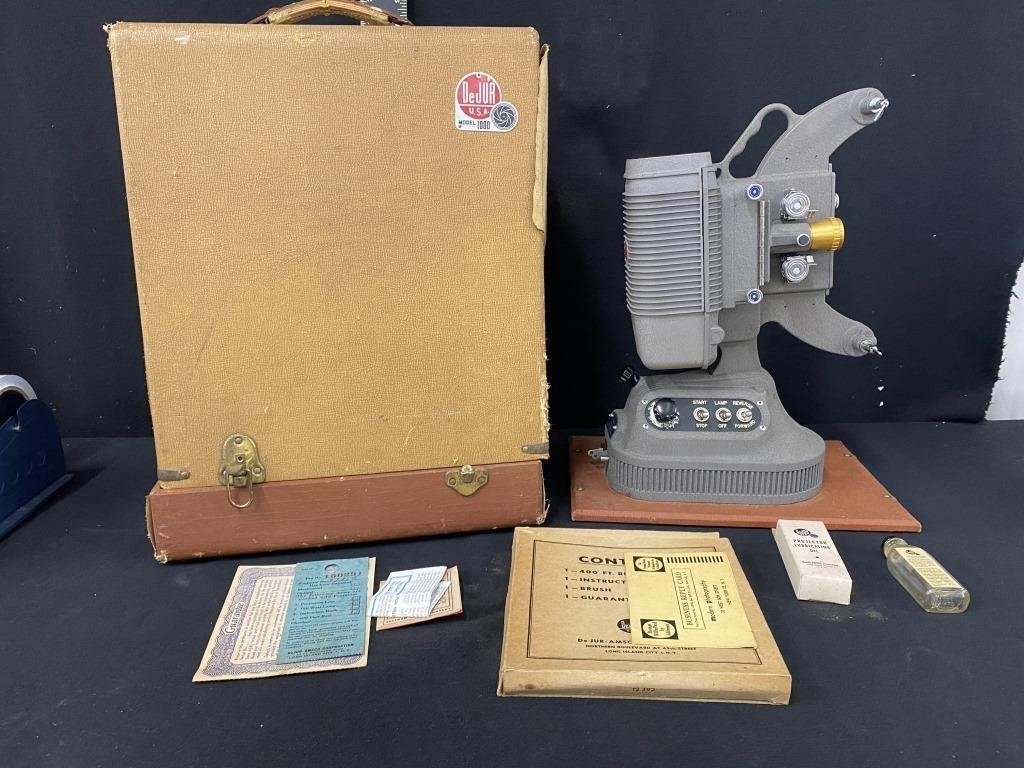 Vintage Dejur Model 1000 Projector