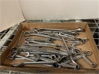 Flat of Craftsman, champion wrench & more