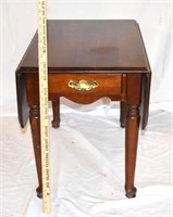 CHERRY DROP LEAF SIDE TABLE -