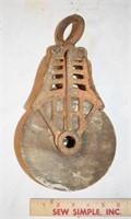 ANTIQUE WOOD & CAST IRON BARN PULLEY -