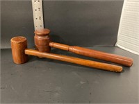 2 wood gavels