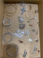 Earrings, pendants & Jewelry pieces