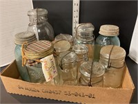 Flat of misc jars