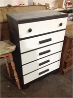 Chest of drawers 28 x 16 x 43