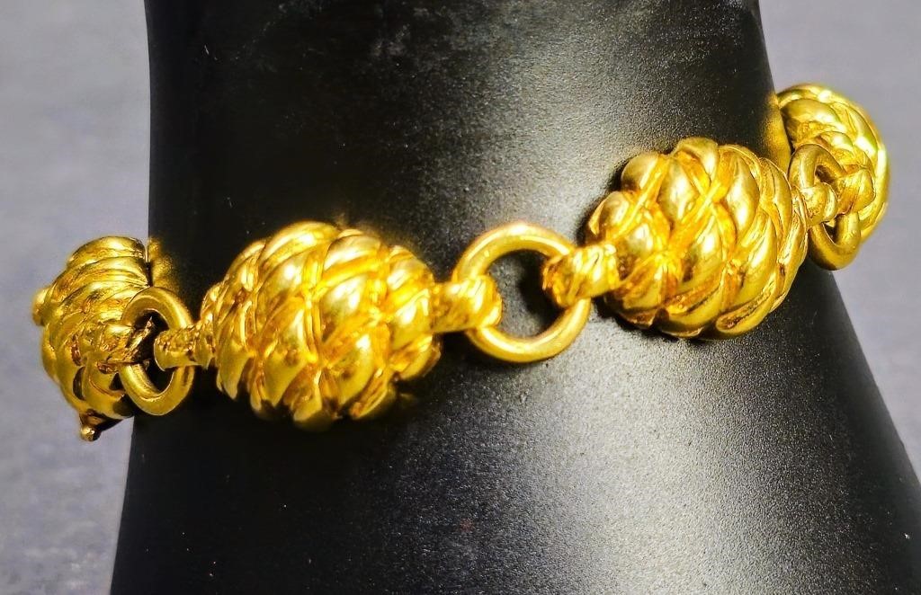 18k Gold Link Bracelet by Cassis