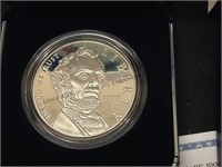 2009 Abraham Lincoln commemorative silver dollar
