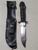 Black Tactical Knife W/Sleeve & Sharpener