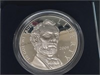 Abraham Lincoln commemorative silver coin