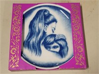 Royal Bayreuth - 1975 Mothers Love Germany Plate