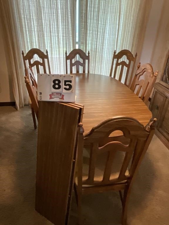 Veneer-finish dining table w/ 6 chairs & 3 leaves