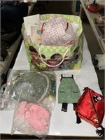 BAG OF DOLL ACCESSOIRES