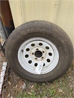 Mounted trailer tire