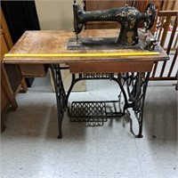 1899 Singer Treadle Sewing Machine