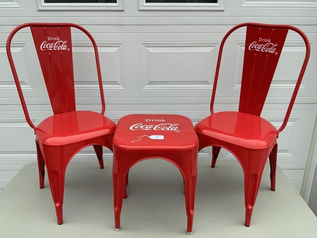 2 Coca Cola chairs & table