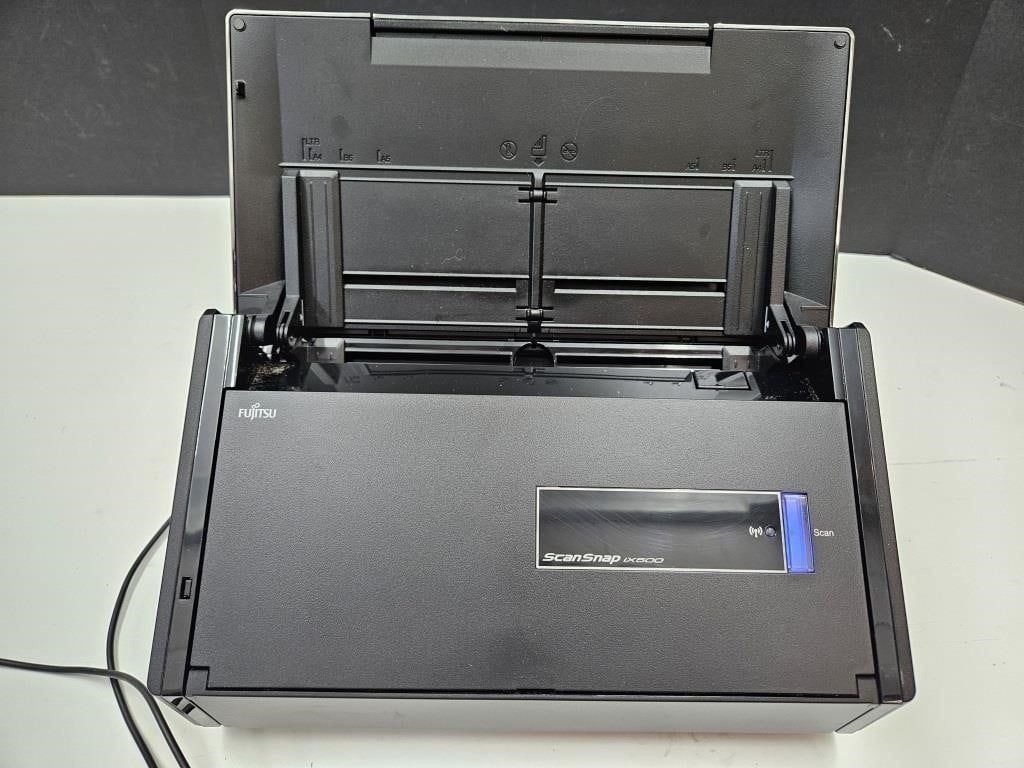 Fujitsu Desk Top Document Scanner