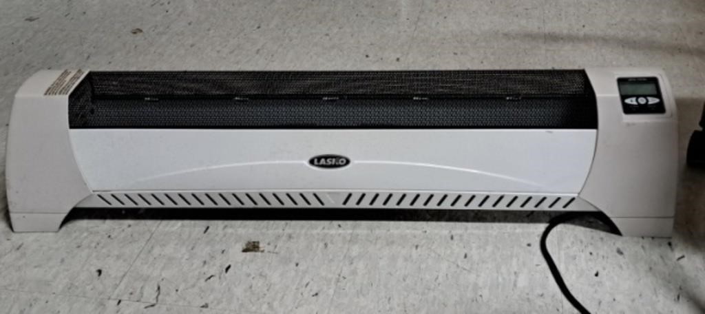 Lasko elec base board heater