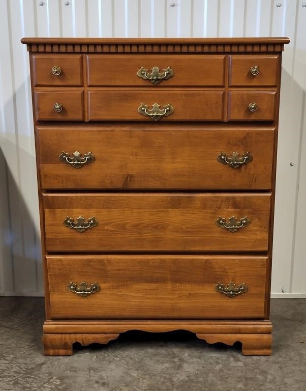 Mid 20th Century Maple Chest of Drawers
