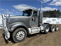 2002 International 9900i Day Cab Truck Tractor