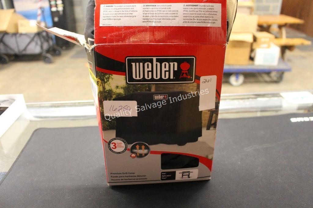 weber grill cover (display)