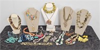 TABLE LOT OF COLORFUL & BEADED JEWELRY- 25 PLUS PC