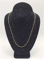18 KT GOLD NECKLACE 19.5" LONG - 4.85 GRAMS