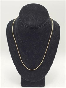 18 KT GOLD NECKLACE 19.5" LONG - 4.85 GRAMS