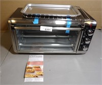 Extra-wide 8-slice Toaster Oven