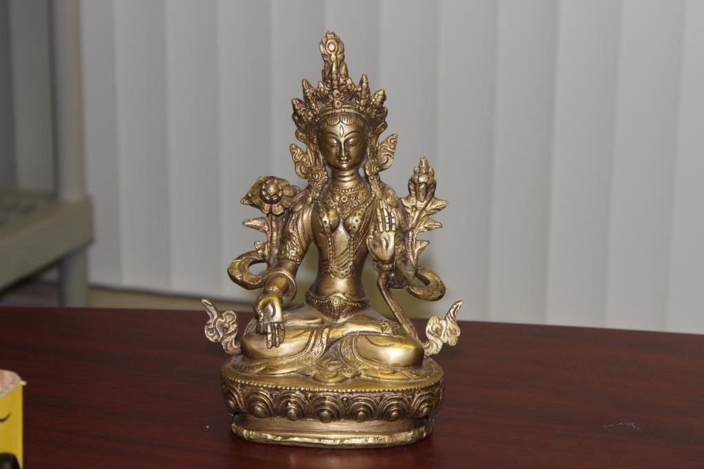A Bronze/Brass Chinese Kwan Yin?