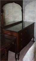 Antique Queen Ann Style 5 Drawer Vanity Dresser