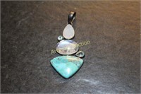 MARKED .925 AND TURQUOISE PENDANT