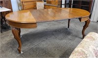 Antique Round Oak Dining Table With Leaves
