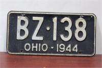 A 1944 Ohio License Plate