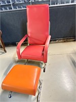 Geri Chair with Foot Stool